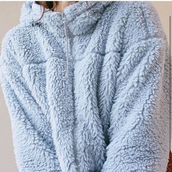 BDG Hooded Cropped Teddy Jacket Size Medium - Picture 2 of 9